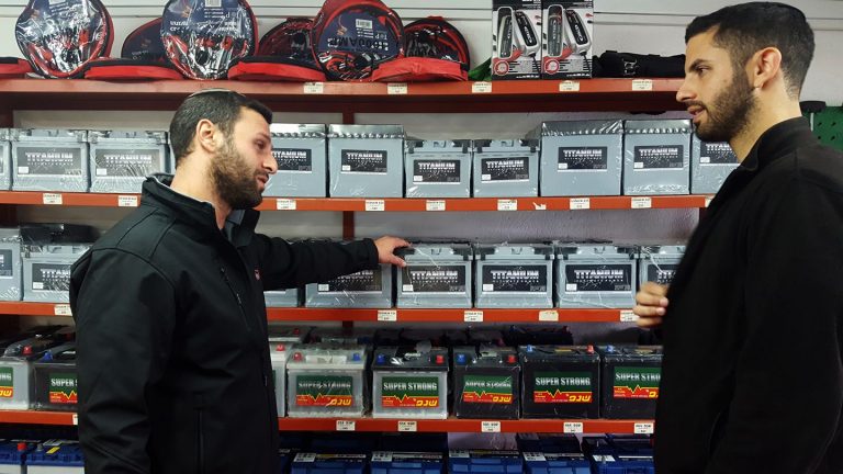 מצבר טיטניום לרכב